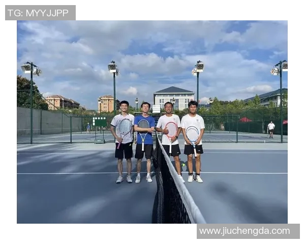 上海网球队技术对比深度解析与未来发展趋势探讨 上海网球队技术对比深度解析与未来发展趋势探讨