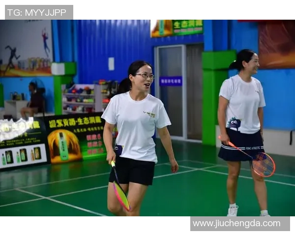 与羽毛球女将刘芳的深度对话回顾她的辉煌运动生涯与未来展望 与羽毛球女将刘芳的深度对话回顾她的辉煌运动生涯与未来展望