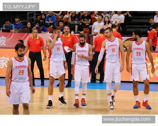 广州篮球队在最新状态排行榜中荣登第八名展现强劲实力与潜力