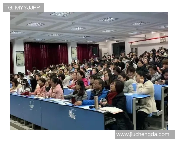 赵丽独家揭秘足球技巧与心得分享助你提升球技与战术理解 赵丽独家揭秘足球技巧与心得分享助你提升球技与战术理解